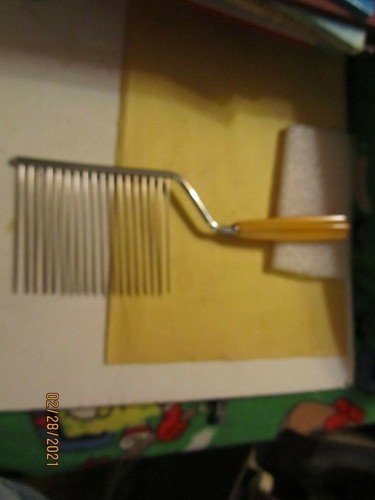 Vintage yellow bakelite - vintage,