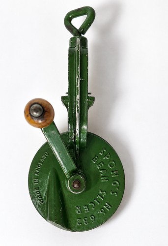 Spong vintage bean slicer - bean,
