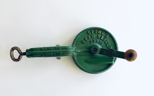 Vintage cast iron spong - vintage,