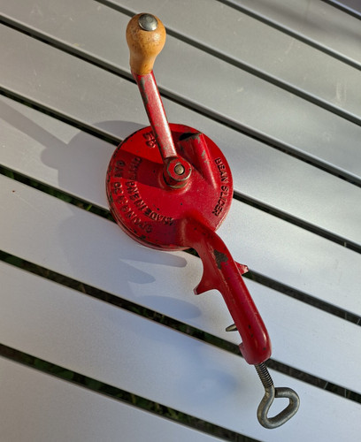 Vintage spong ltd - co., red
