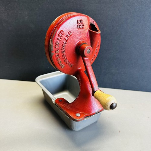 Vintage spong bean slicer - vintage, no